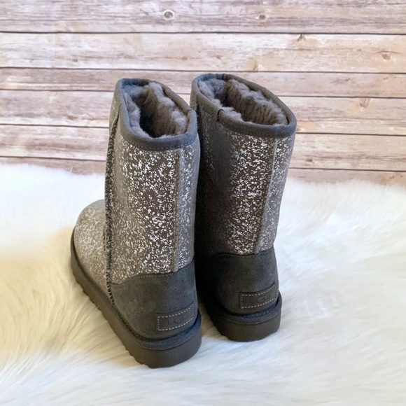 UGG Classic Short II Foil Glam Boots - Picture 5 of 7
